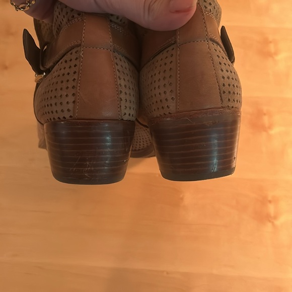 Sam Edelman boots; Size 10 - Picture 3 of 4
